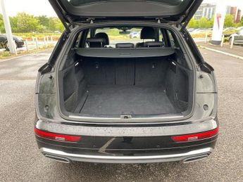 AUDI Q5 2.0 Tdi 40 S Line Suv 5Dr Diesel S Tronic Quattro Euro 6 (S/S) (