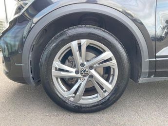 VOLKSWAGEN T-ROC 1.5 Tsi R-Line Suv 5Dr Petrol Dsg Euro 6 (S/S) (150 Ps)