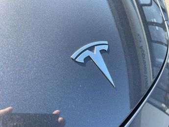 TESLA MODEL Y (Dual Motor) Long Range Suv 5Dr Electric Auto 4Wde (384 Bhp)