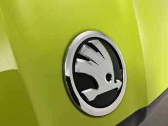 SKODA ENYAQ Iv 82Kwh Vrs Coupe 5Dr Electric Auto 4Wd (Dc135Kw) (299 Ps)