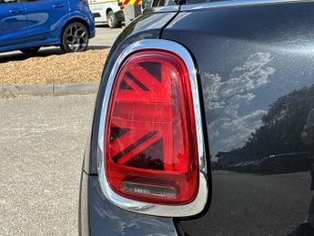 MINI HATCHBACK 1.5 Cooper Classic 5Dr Auto