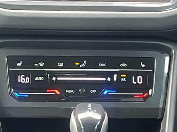 VOLKSWAGEN TIGUAN 1.5 Tsi 150 Active 5Dr Dsg