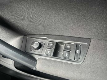 VOLKSWAGEN TIGUAN 1.5 Tsi 150 Active 5Dr Dsg