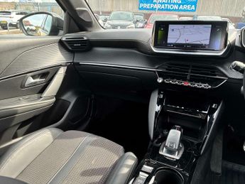 PEUGEOT 208 1.2 Puretech 130 Gt Line 5Dr Eat8