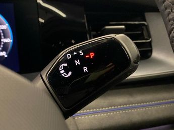VOLKSWAGEN Tayron 1.5 Tsi Ehybrid R-Line Edition 5Dr Dsg6