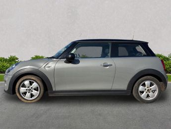 MINI HATCHBACK 1.5 Cooper Classic Hatchback 3Dr Petrol Steptronic Euro 6 (S/S) 
