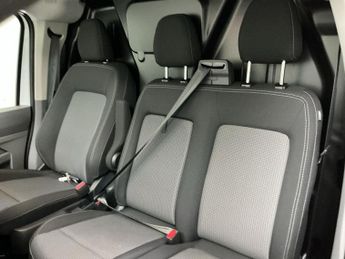 VOLKSWAGEN TRANSPORTER 100Kw 65Kwh Commerce Plus Van Auto