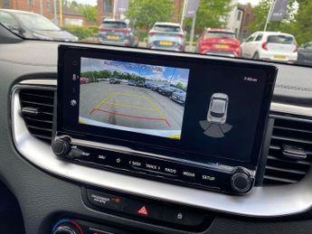KIA XCEED 1.0T Gdi Isg 113 Gt-Line 5Dr Dct