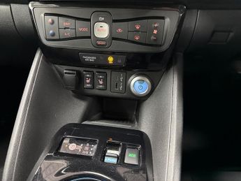NISSAN LEAF 39Kwh N-Connecta Hatchback 5Dr Electric Auto (150 Ps)