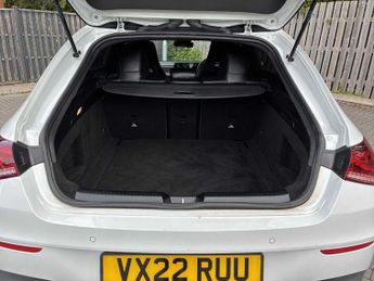 MERCEDES-BENZ CLA Cla 200 Amg Line Premium 5Dr Tip Auto