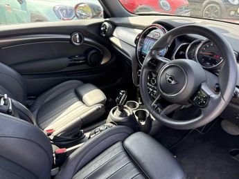 MINI HATCHBACK 1.5 Cooper Exclusive 3Dr Auto