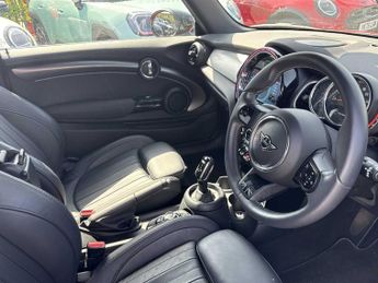 MINI HATCHBACK 1.5 Cooper Exclusive 3Dr Auto
