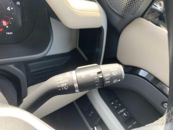 LAND ROVER DEFENDER 3.0 D250 Xs Edition 110 5Dr Auto [7 Seat]