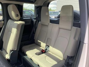 LAND ROVER DEFENDER 3.0 D250 Xs Edition 110 5Dr Auto [7 Seat]