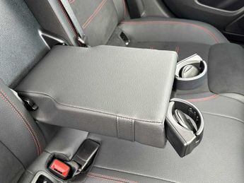 MERCEDES-BENZ A CLASS A180 Amg Line Premium Plus 5Dr Auto