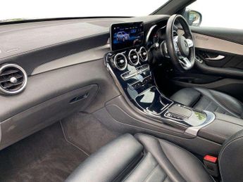 MERCEDES-BENZ GLC Glc 300E 4Matic Amg Line 5Dr 9G-Tronic