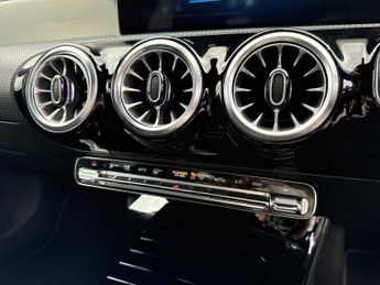 MERCEDES-BENZ CLA Cla 180 Amg Line Premium 4Dr Tip Auto