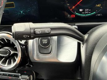 MERCEDES-BENZ EQB Eqb 350 4Matic 215Kw Amg Line 66.5Kwh 5Dr Auto