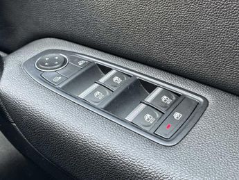 RENAULT CAPTUR 1.6 E-Tech Full Hybrid 145 Techno 5Dr Auto