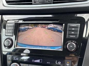 NISSAN QASHQAI 1.5 Dci 115 Acenta Premium 5Dr Dct