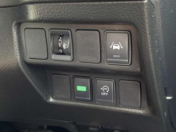 NISSAN QASHQAI 1.5 Dci 115 Acenta Premium 5Dr Dct