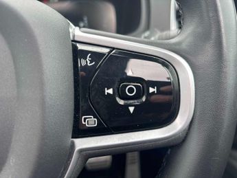 VOLVO XC90 2.0 T8 Recharge Phev R Design Pro 5Dr Awd Auto
