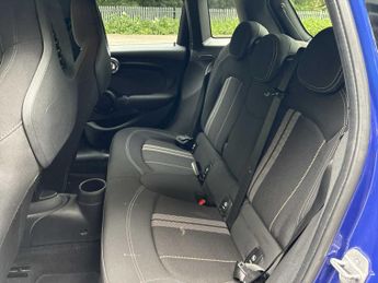 MINI HATCHBACK 1.5 Cooper Sport Ii 5Dr Auto