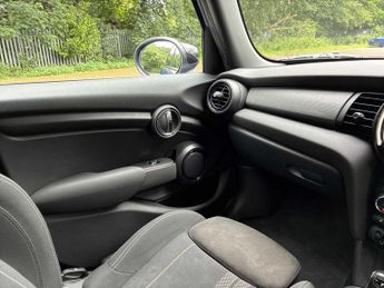 MINI HATCHBACK 1.5 Cooper Sport Ii 5Dr Auto