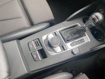 AUDI A3 1.5 Tfsi Cod 35 Black Edition Sportback 5Dr Petrol S Tronic Euro