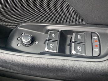 AUDI A3 1.5 Tfsi Cod 35 Black Edition Sportback 5Dr Petrol S Tronic Euro