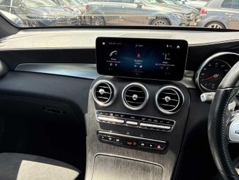 MERCEDES-BENZ GLC COUPE Glc 220D 4Matic Amg Line 5Dr 9G-Tronic