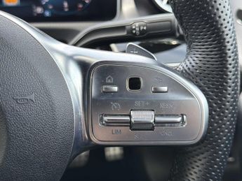 MERCEDES-BENZ CLA Cla 220D Amg Line Premium 4Dr Tip Auto