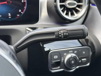 MERCEDES-BENZ CLA Cla 220D Amg Line Premium 4Dr Tip Auto