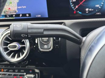 MERCEDES-BENZ CLA Cla 220D Amg Line Premium 4Dr Tip Auto