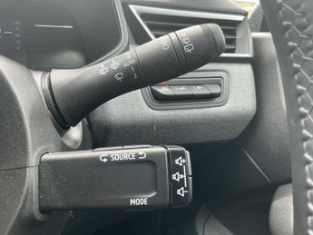 RENAULT CLIO 1.6 E-Tech Full Hybrid 145 Evolution 5Dr Auto
