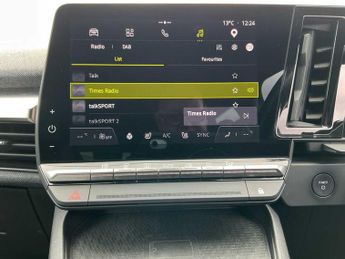 RENAULT MEGANE E-TECH Ev60 160Kw Launch Edition 60Kwh Oc 5Dr Auto