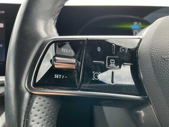 RENAULT MEGANE E-TECH Ev60 160Kw Launch Edition 60Kwh Oc 5Dr Auto