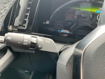 RENAULT MEGANE E-TECH Ev60 160Kw Launch Edition 60Kwh Oc 5Dr Auto