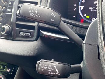 SKODA KAROQ 2.0 Tsi Sportline Suv 5Dr Petrol Dsg 4Wd Euro 6 (S/S) (190 Ps)