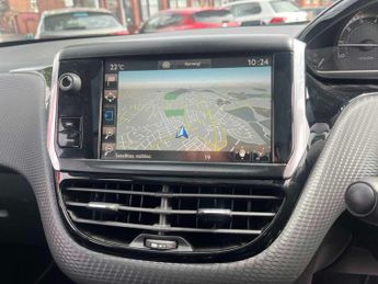 PEUGEOT 2008 1.2 Puretech 110 Gt Line 5Dr Eat6