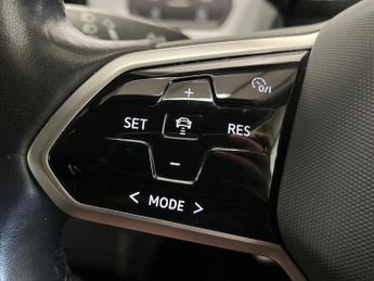 VOLKSWAGEN ID.3 Pro S 77Kwh Tour Hatchback 5Dr Electric Auto (204 Ps)