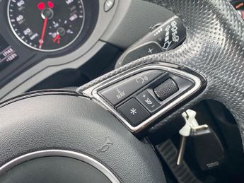 AUDI Q3 2.0 Tdi Black Edition Suv 5Dr Diesel S Tronic Quattro Euro 6 (S/