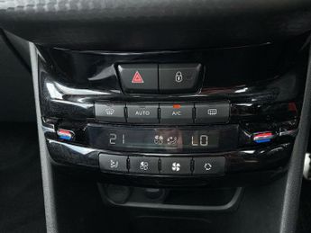 PEUGEOT 2008 1.2 Puretech Gpf Gt Line Suv 5Dr Petrol Eat Euro 6 (S/S) (110 Ps