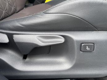 TOYOTA YARIS CROSS 1.5 Vvt-H Excel Suv 5Dr Petrol Hybrid E-Cvt Euro 6 (S/S) (116 Ps