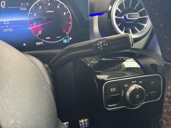 MERCEDES-BENZ CLA Cla 180 Amg Line Executive 4Dr Tip Auto