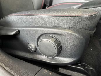 MERCEDES-BENZ CLA Cla 250E Amg Line Executive 4Dr Tip Auto