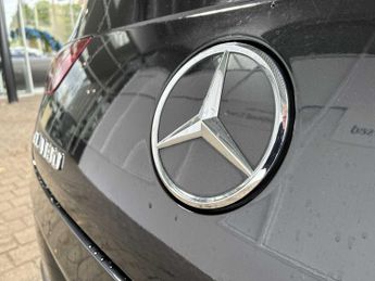 MERCEDES-BENZ CLA Cla 180 Amg Line Premium 4Dr Tip Auto