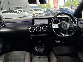 MERCEDES-BENZ CLA Cla 180 Amg Line Premium 4Dr Tip Auto