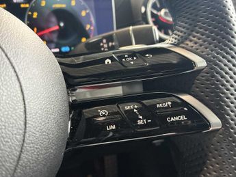 MERCEDES-BENZ E CLASS E300 Amg Line Night Ed Premium Plus 2Dr 9G-Tronic