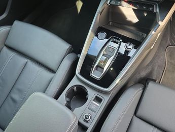 AUDI A3 1.5 Tfsi S Line Sportback 5Dr Petrol S Tronic Euro 6 (S/S) (150 